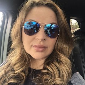 Meet your Posher, Heather